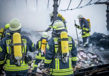 Incêndio em planta química